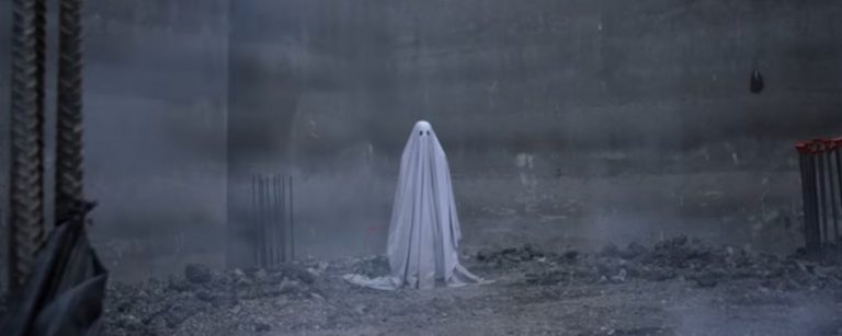 A Ghost Story on taatusti erilainen kummitustarina
